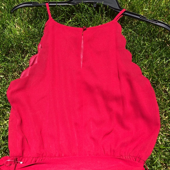 Simple Red Dress with Removable Belt - Picture 4 of 7